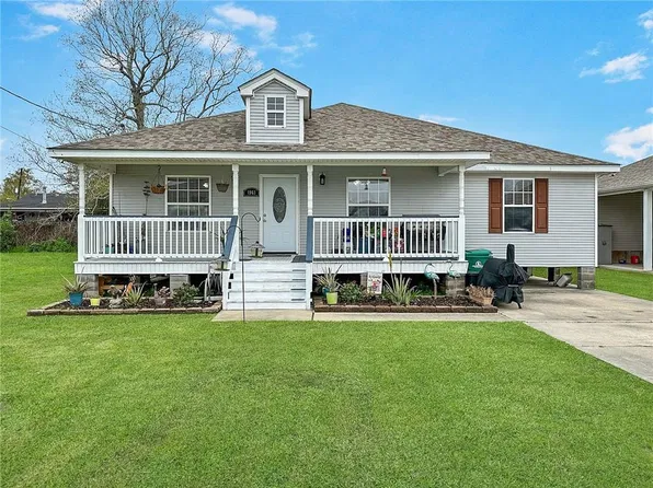 1963 Palmetto St, Lafitte, LA 70067