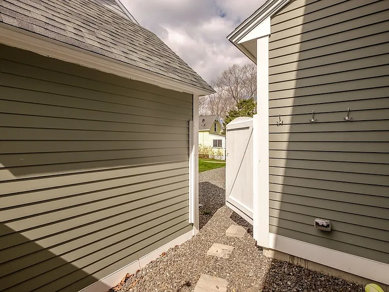 2 Tucker Ln — Photo 42
