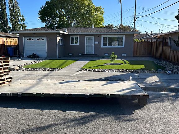 3rd image of 2416 Amethyst Dr