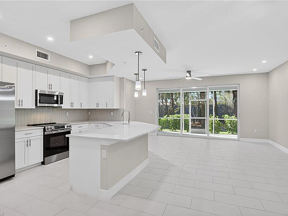 2nd image of 286 Indies DR E #101