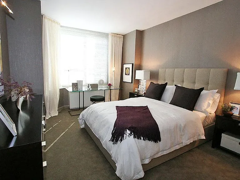 320 W 38th St #2208 — Photo 2
