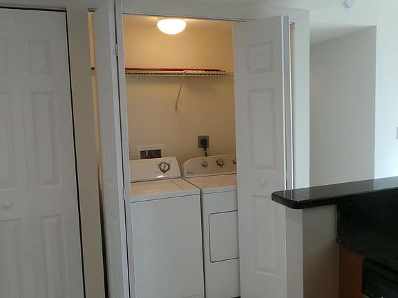 5th image of 610 Clematis St APT 518