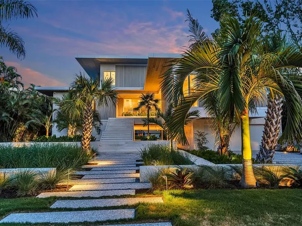 500 Harbor Cove Cir, Longboat Key, FL 34228