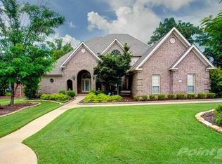 128 Cherokee Dr, Maumelle, AR 72113
