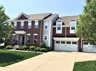 677 Hyacinth Rd, Cincinnati, OH 45245