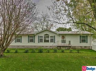 605 Lincoln St, Waterloo, NE 68069