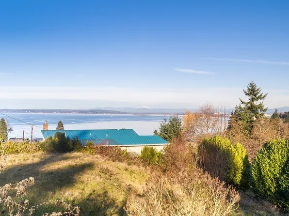 1815 Holbrook Ave, Everett, WA 98208