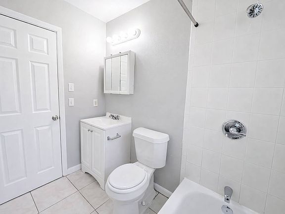 5th image of 3707 E North Bay St