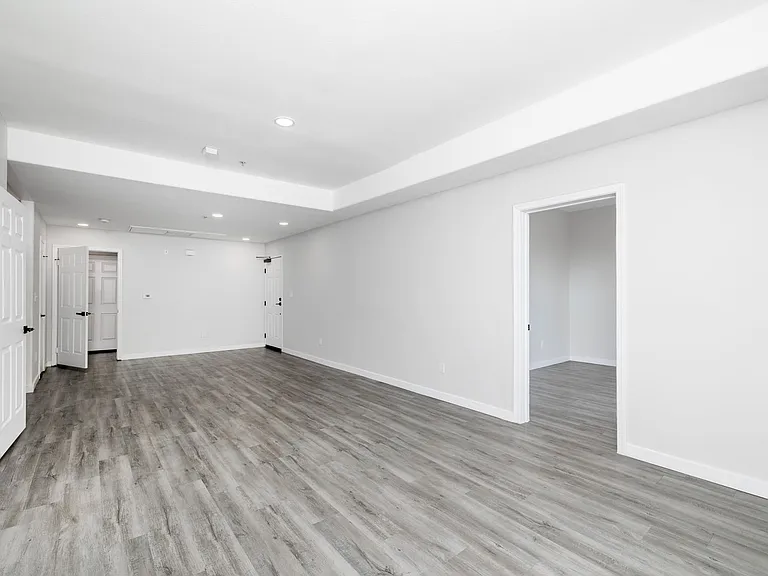 2820 Sawtelle Blvd — Photo 83