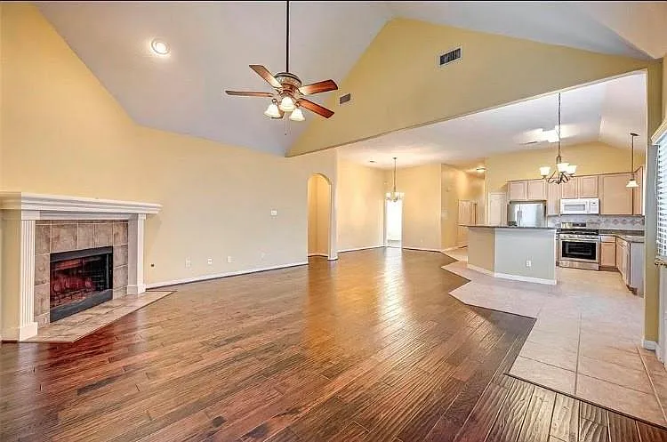 1710 Park Forest Dr — Photo 5