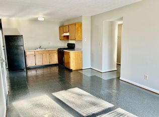 Updated Two Bedroom Apartment in Portland, Louisville, KY 40212