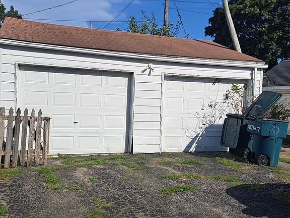 4th image of 1617 W 7th St