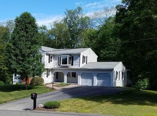 3 Gary Dr, Wilbraham, MA 01095