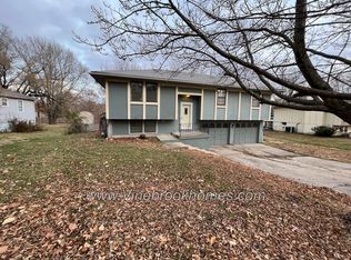 11013 N Kenwood Ave, Kansas City, MO 64155