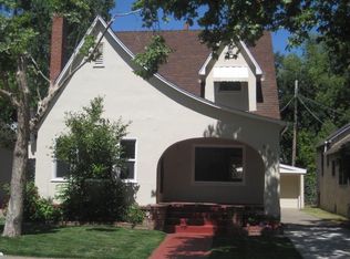 908 33rd St, Sacramento, CA 95816