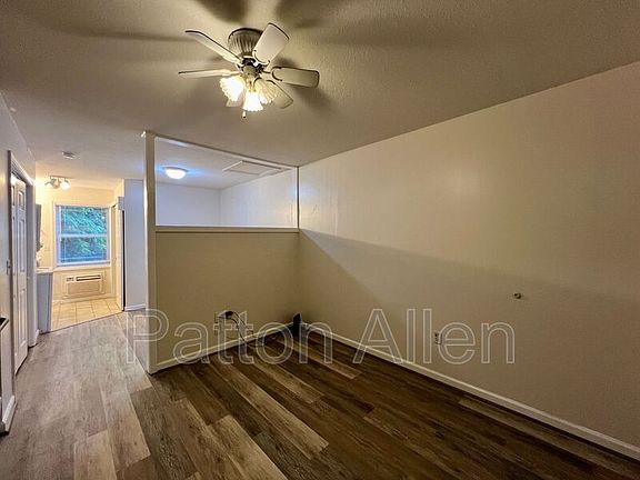4th image of 183 Citadel Dr APT 185E