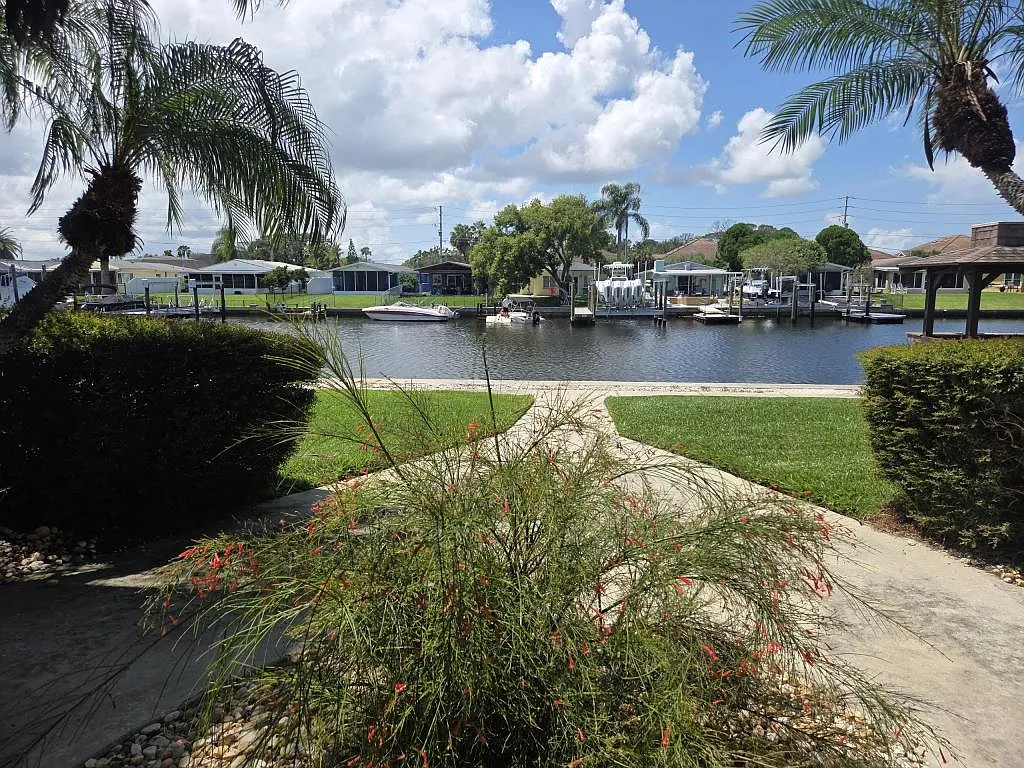4812 Jasper Dr — Photo 2