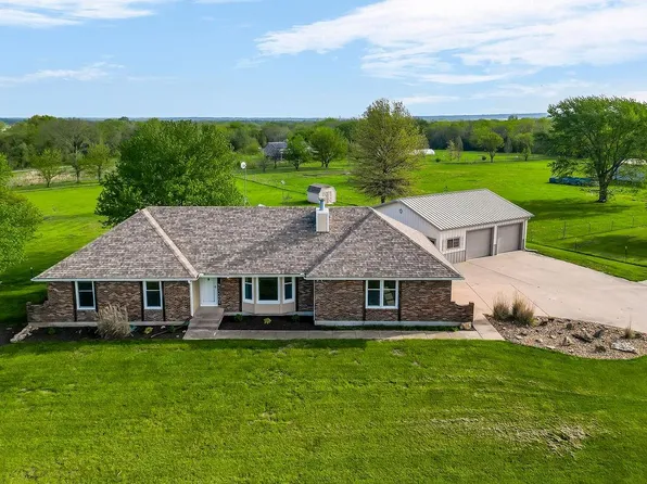 31004 W 271st St, Paola, KS 66071