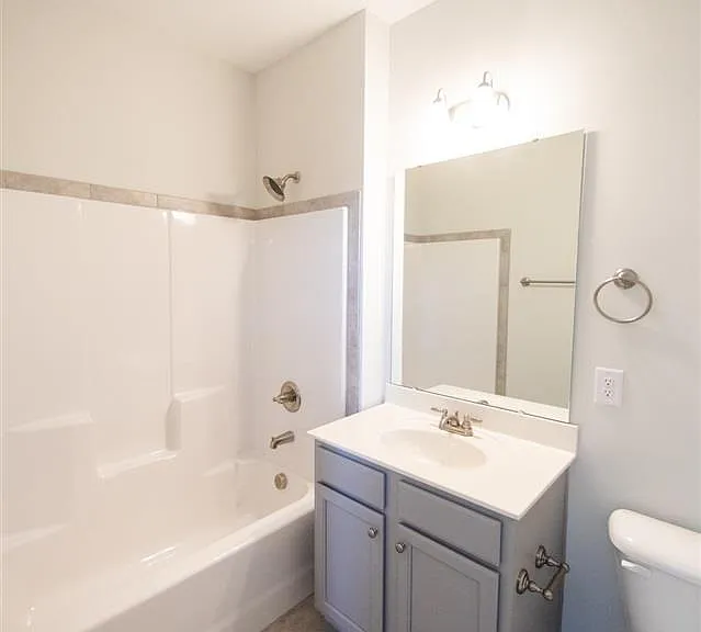 517 Gathering Park Cir — Photo 26