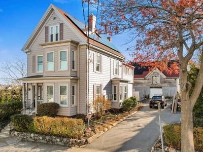 16 Hollingsworth St, Lynn, MA, 01902