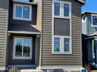 3015 NE Red Jasper Pl, Bend, OR 97701