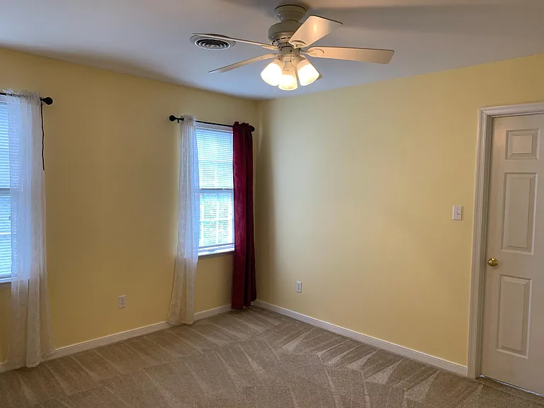 2912 Vanna Ln — Photo 31