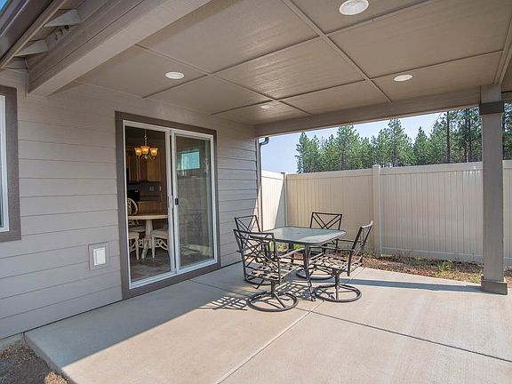 4th image of 705 W Siena Peak Dr