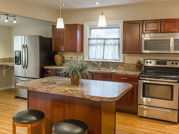 5th image of 961 Norview Ave