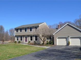 102 Duane Ln, Burlington, CT 06013