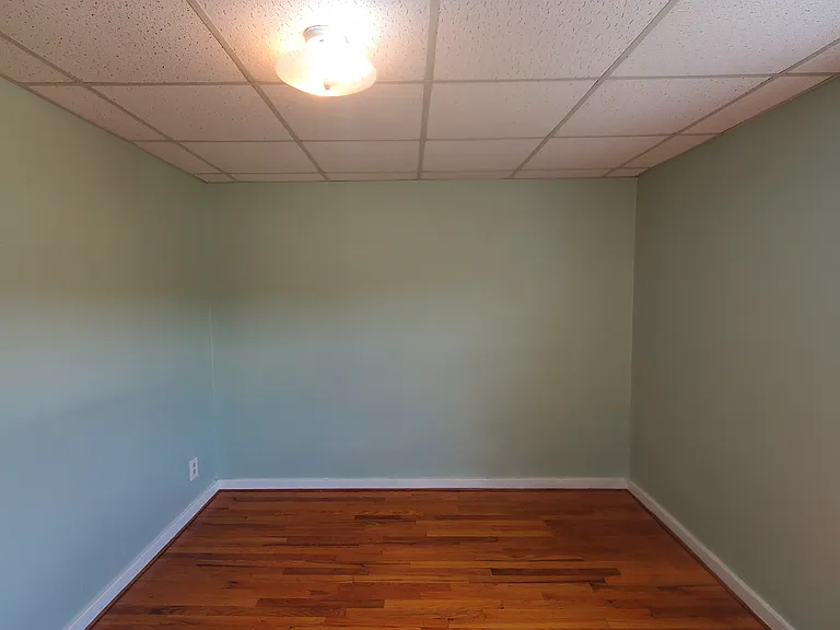 1607 Allen St — Photo 15