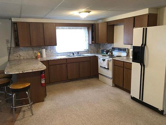 4th image of 9858 Southshore Dr