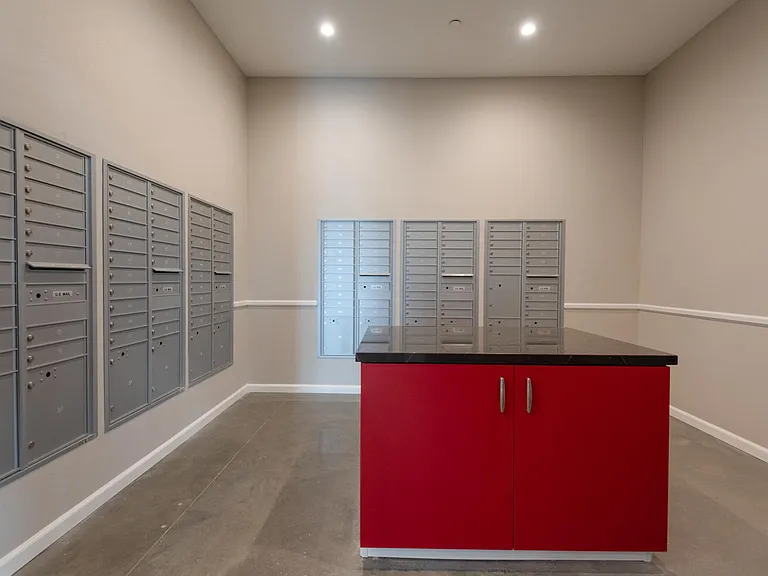 Motor City Apartments — Photo 39