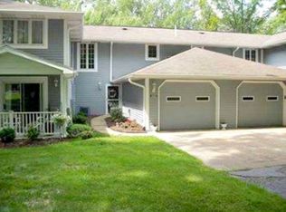 4145 Bristol Ln, New Castle, PA 16105