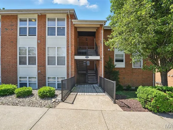 1952 Greenpoint Dr APT 303, Saint Louis, MO 63122