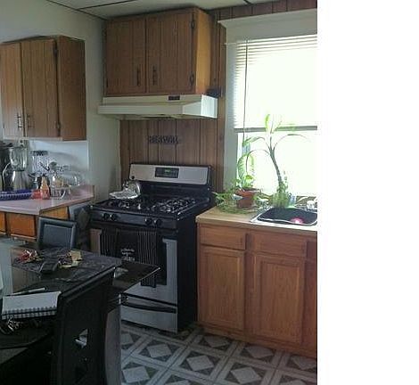 2nd image of 535 Stockbridge Ave