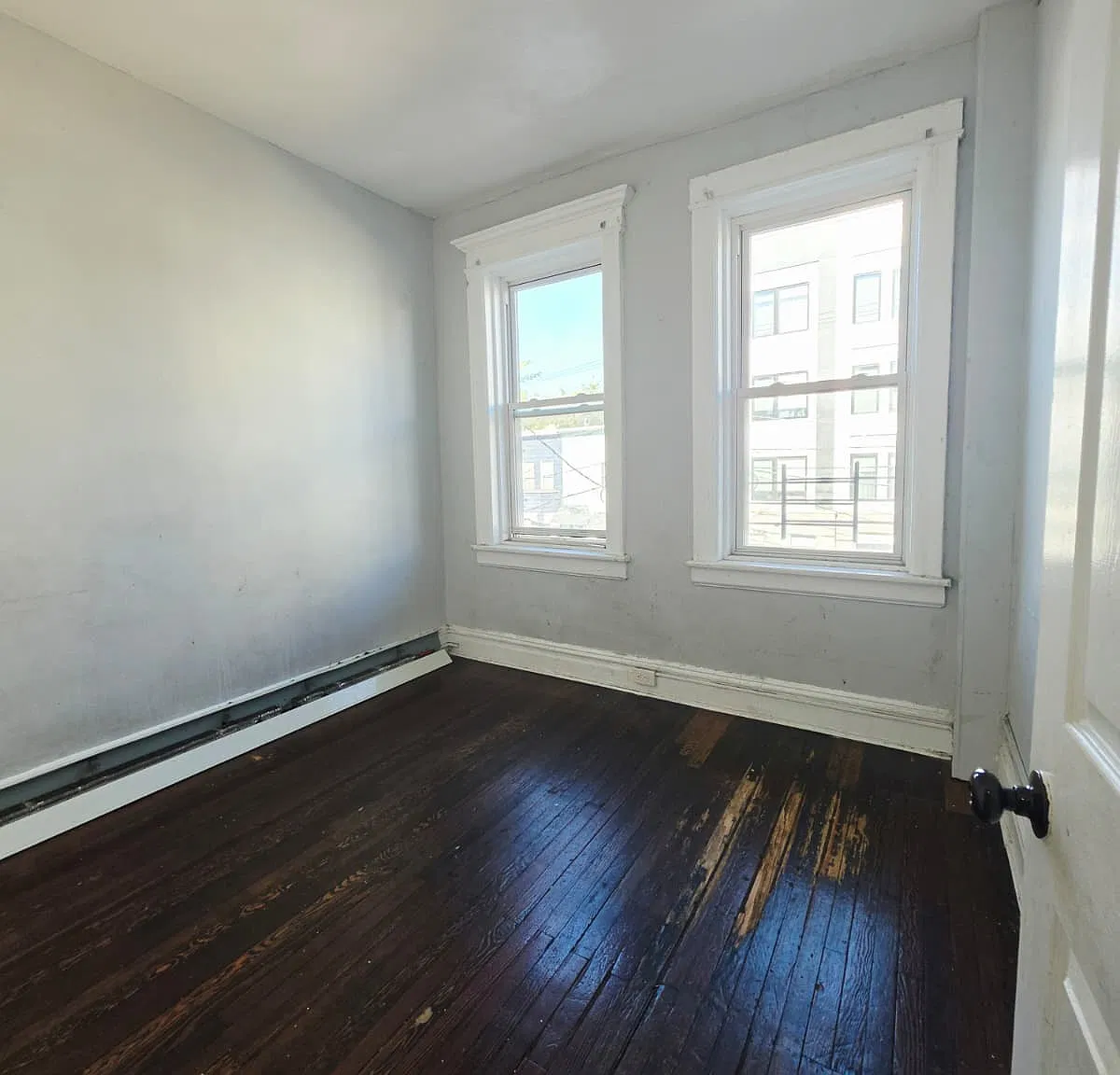 4 bed, 1200 sqft, $2,500 — Photo 3