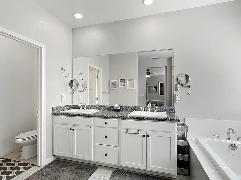 3652 Edington Dr — Photo 30