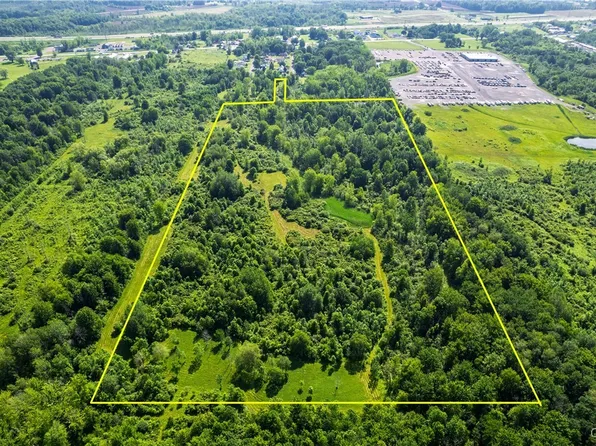 5592 Nancy Ave #2, Brewerton, NY 13029