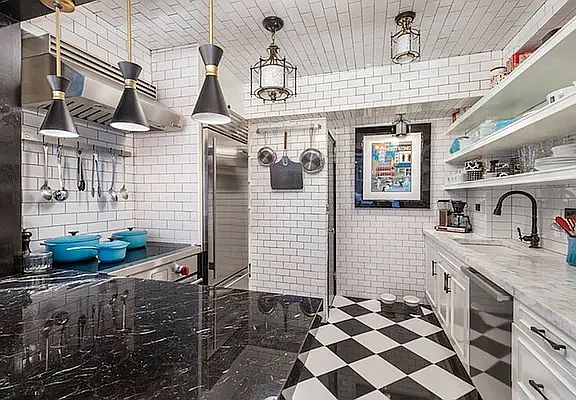 5th image of 116 E 66th St #3/4C
