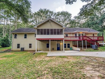 5170 Lake Carlton Rd S, Loganville, GA, 30052