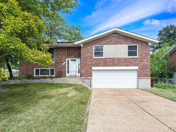 9633 Carrimae Ct, Saint Louis, MO 63126