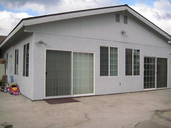 4th image of 1628 W Orange Grove Ave
