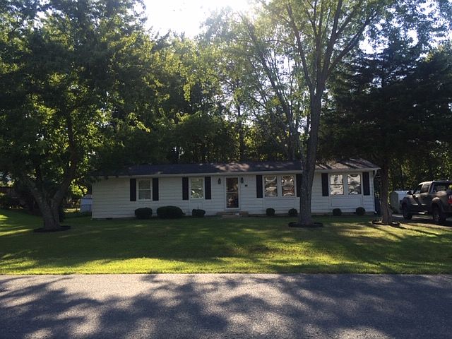 1st image of 114 Oakridge Dr