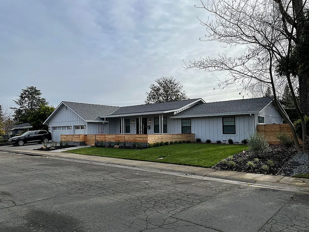 4550 Bailey Way photo 1