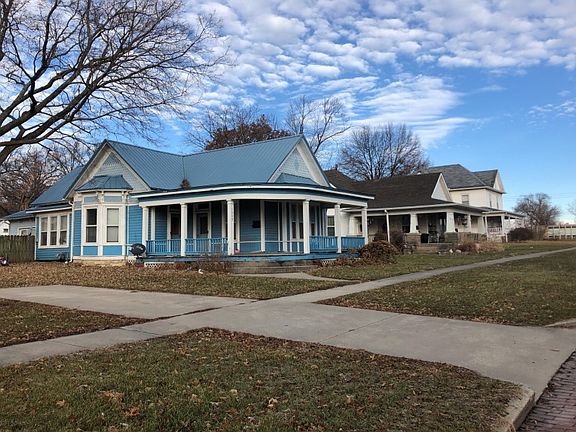 3rd image of 1008 Vine St