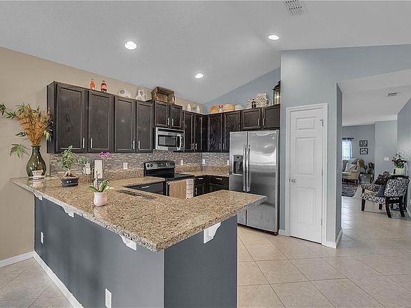 5th image of 4746 Rockvale Dr