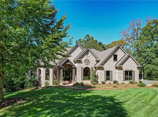 200 W Harris Pl, Eden, NC 27288