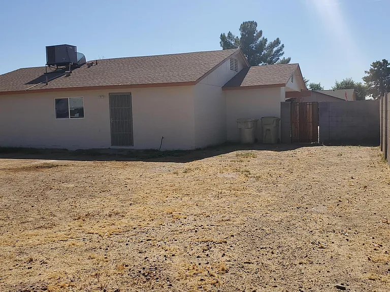 6320 W Carol Ave — Photo 24