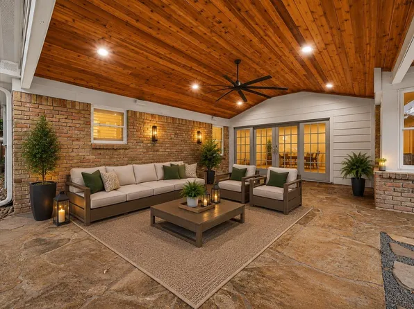 5638 Sanford Rd, Houston, TX 77096