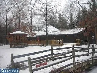 1362 Sylvan Rd photo 1